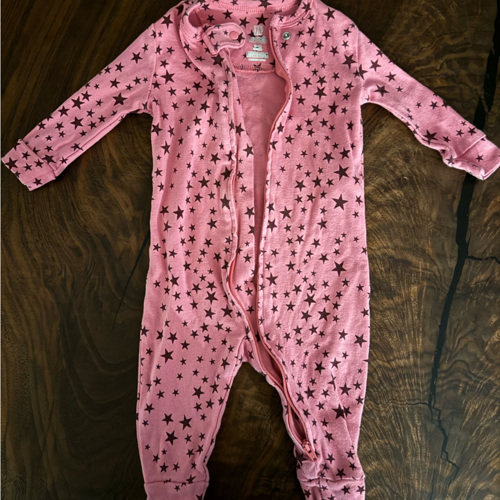 Gap star footless romper 3-6 months